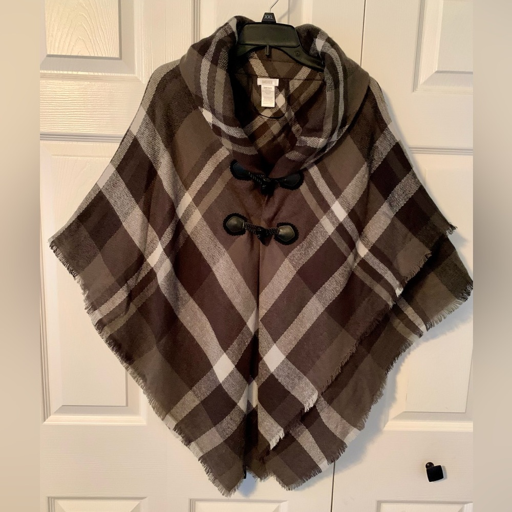 Mixit black, gray and white plaid poncho. One size fits all.